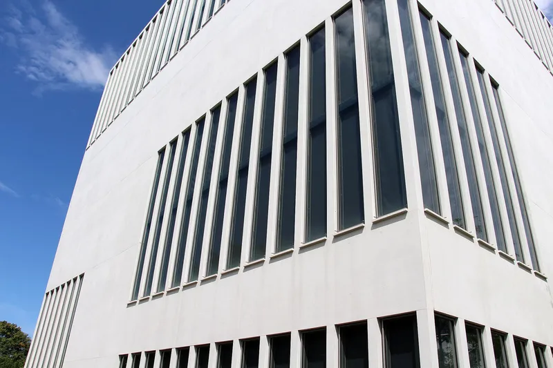 The white-cube NS-Dokumentationszentrum building near Königsplatz, Munich